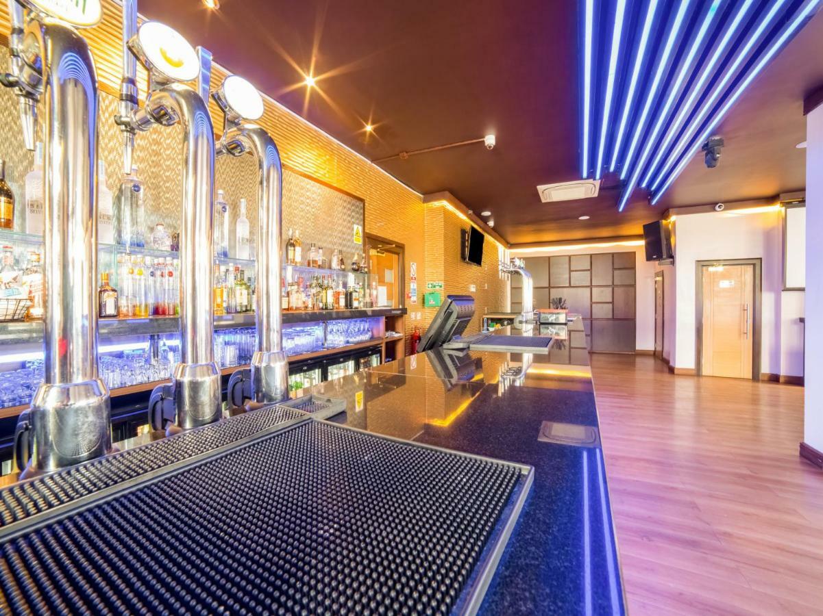 Oyo Osterley Park Hotel Isleworth Luaran gambar